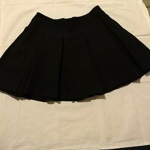 Kensie black twirl skirt with pockets